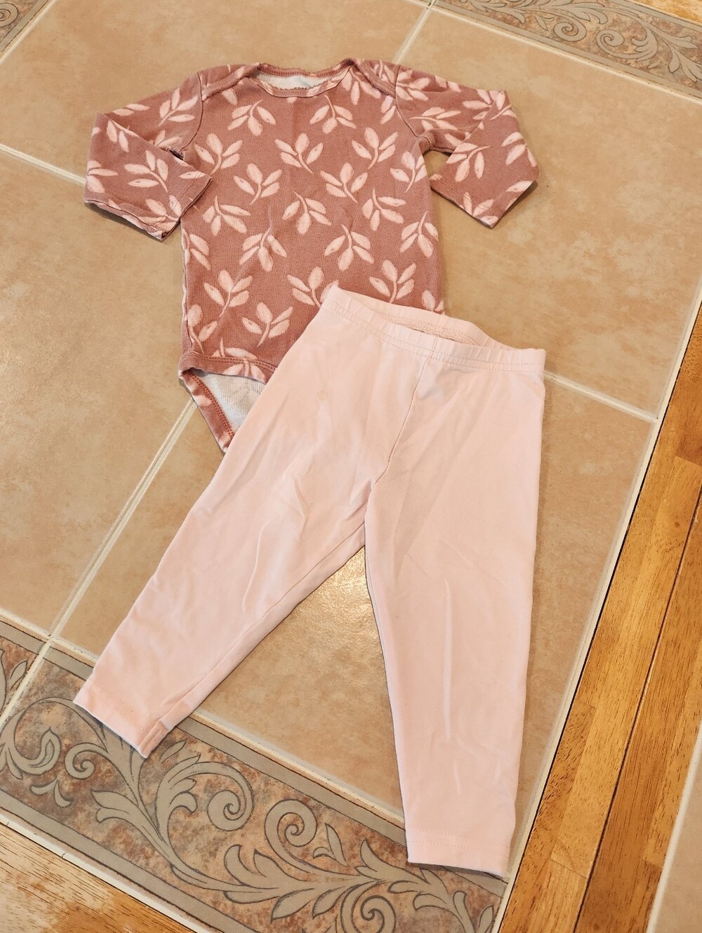 12 Months Carter's Girls Outfit